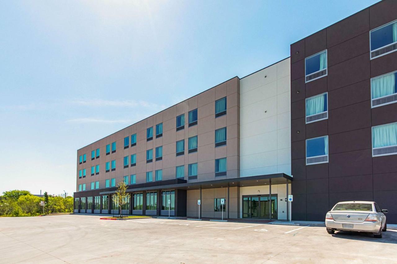 Motel 6 Austin Airport Eksteriør billede